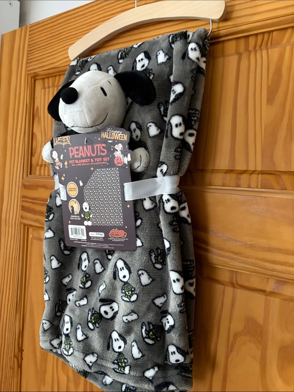 Reserved! Peanuts Halloween Pet Blanket & Plush Toy Set